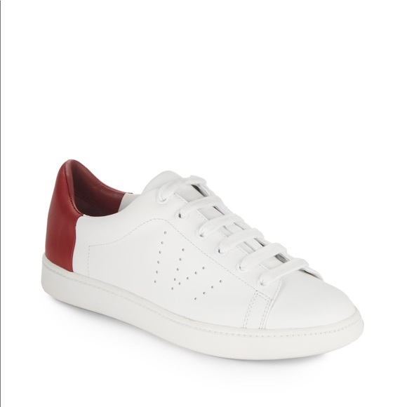 Vince Shoes - NIB Vince Varin leather sneakers.